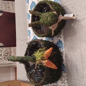 Nwt Easter greenery baskets